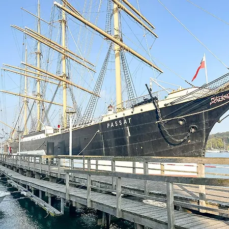 Strandblick - Dorf 1 12 *